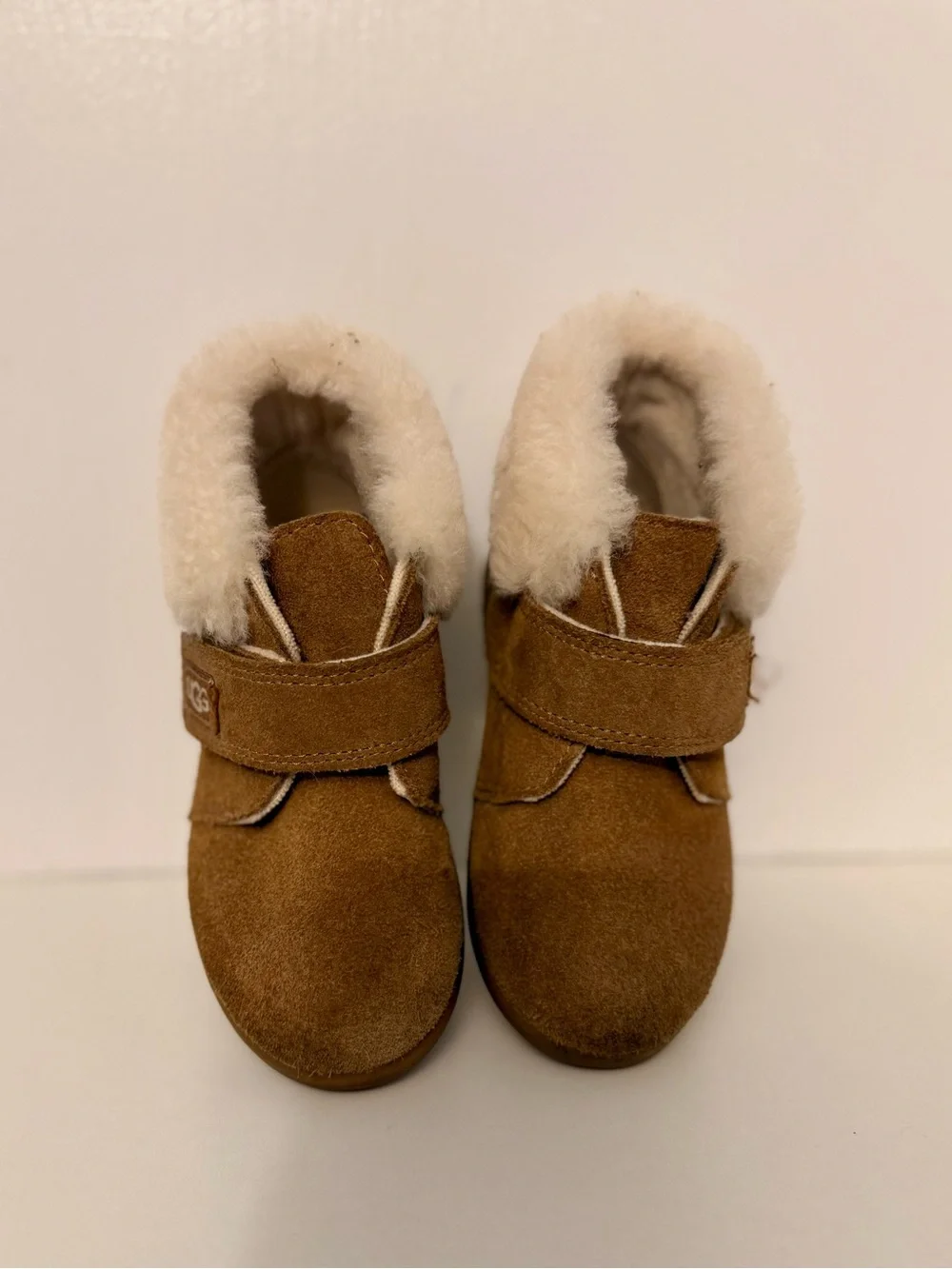 Ugg Toddler Nolen Boots, 9 US Faux Fur Lined Suede Boots chestnut Brown Unisex